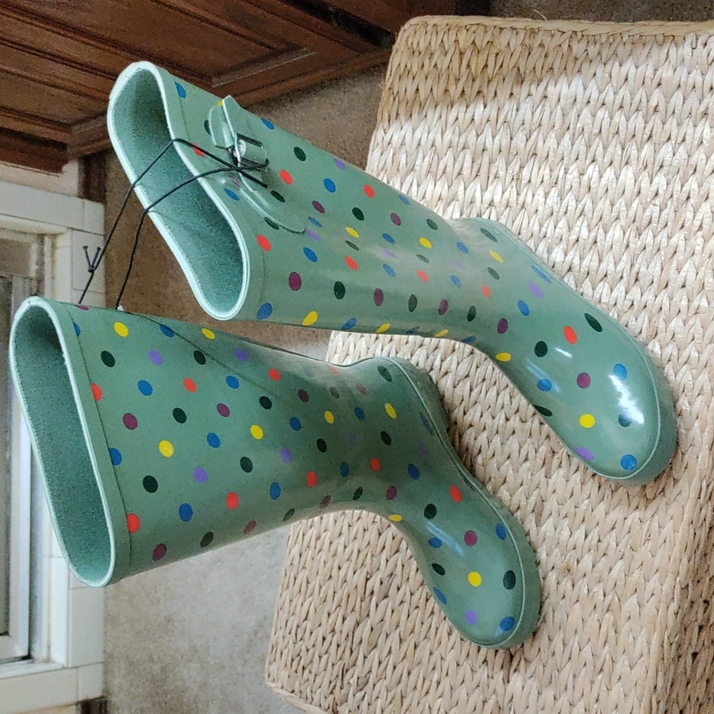 Time and Tru Women's  Rain ☔ Buckle -Polka Dot  Boots Green Only Size 6 Is Avai.